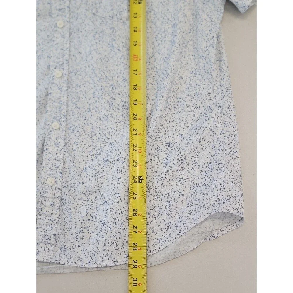 Levi's Summer Light Blue Short-Sleeve Button-Down with Micro Speck Print